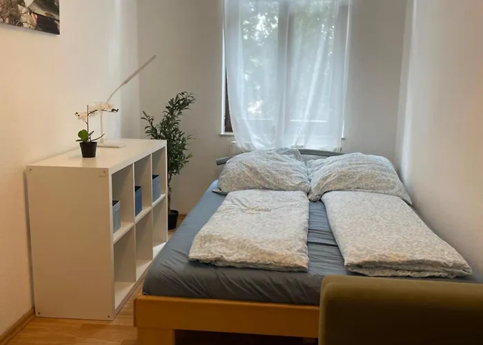 Lägenhet Moderne Citynahe Mit Parkmoeglichkeiten *